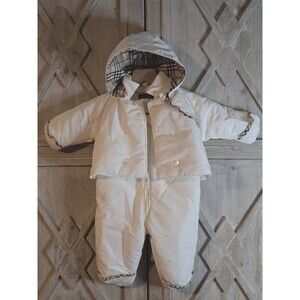 Burberry Baby white and harper check down padded snow suit in sz 6Months